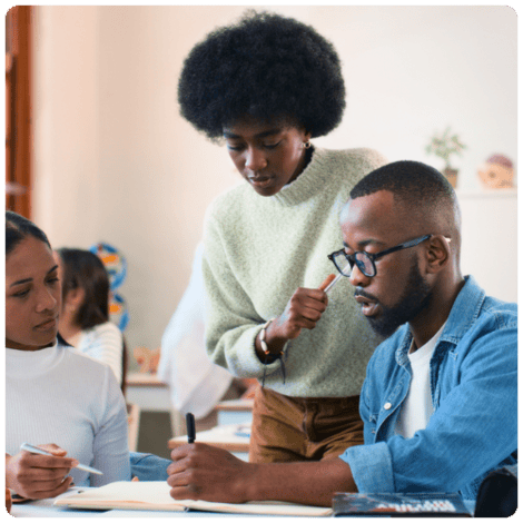 image of educator providing an explanation to students image of educator providing an explanation to students